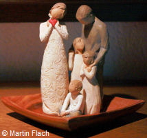 Das sch�nste Geschenk - Rosi, Papa und Kinder � Christopher Puttins  - Fotograf - Berlin 